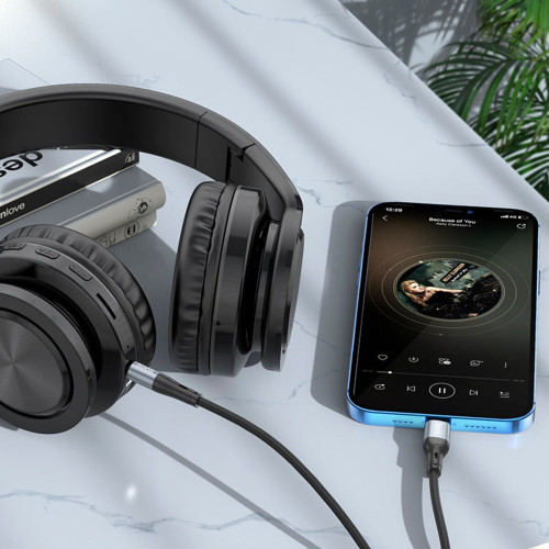 Аудіокабель AUX Hoco UPA22 Lightning – 3.5 мм (1 м) (Black)