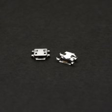 Роз'єм зарядки для Motorola XT1028 Moto G 5 pin (4 кріплень) (контакти посередині) (Micro USB) без шлейфа